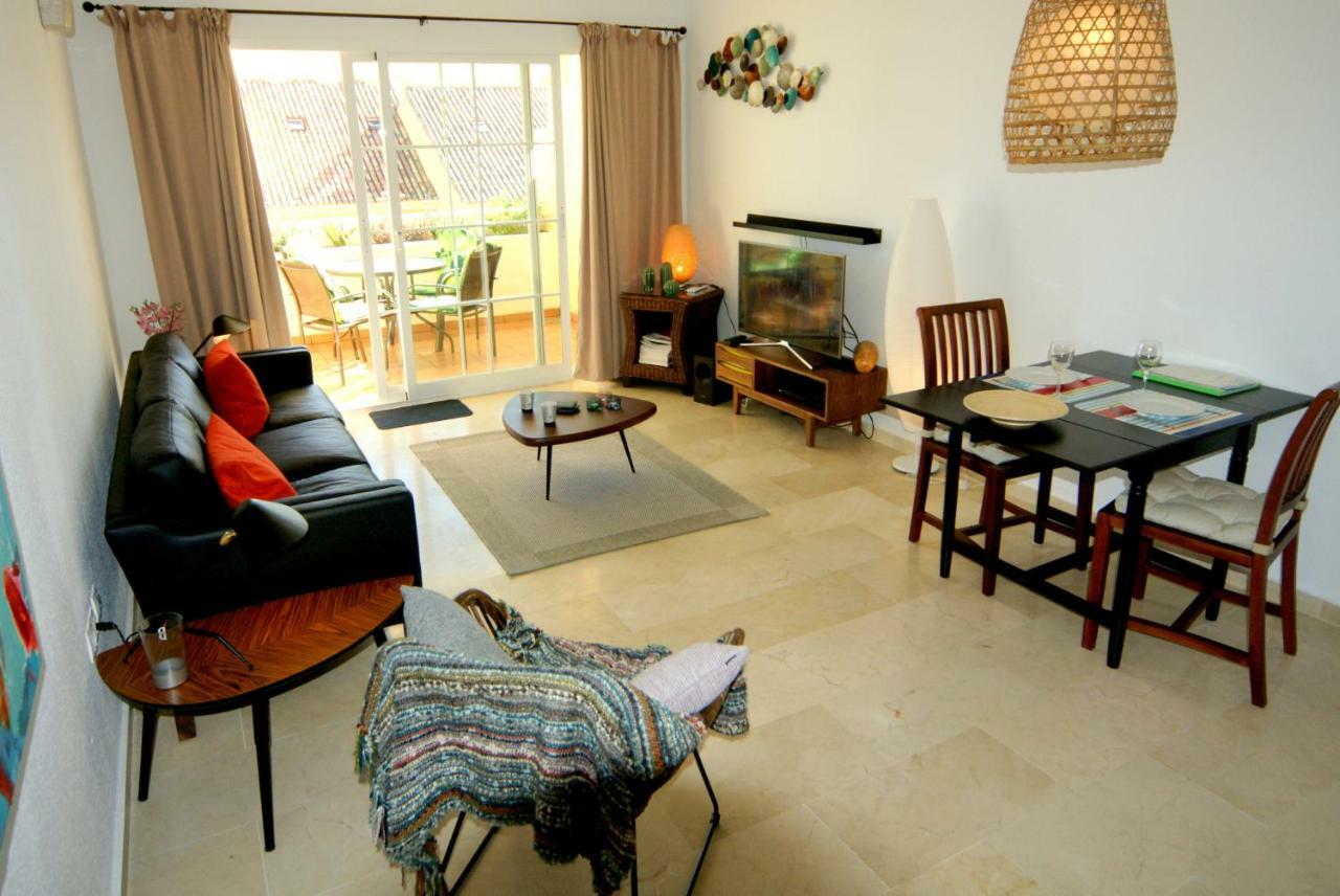 Attractive Apartment เอสเตโปนา ภายนอก รูปภาพ